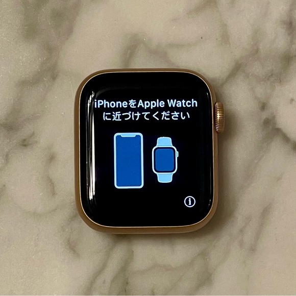 Apple Watch Series 6 40mm (Rose Gold) Bundle - Picture 6 of 6